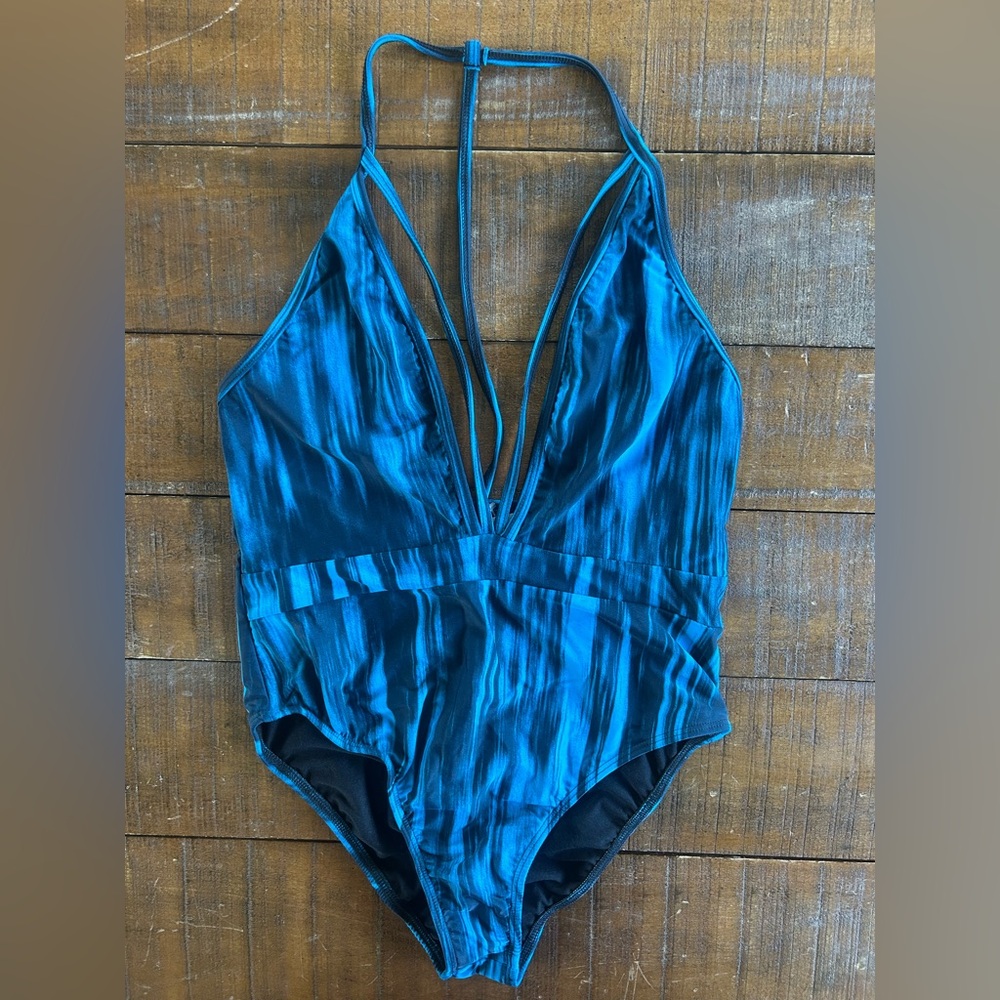 Fredericks of Hollywood Roxy‎ Plunge Sexy 1pc Swimsuit M/L